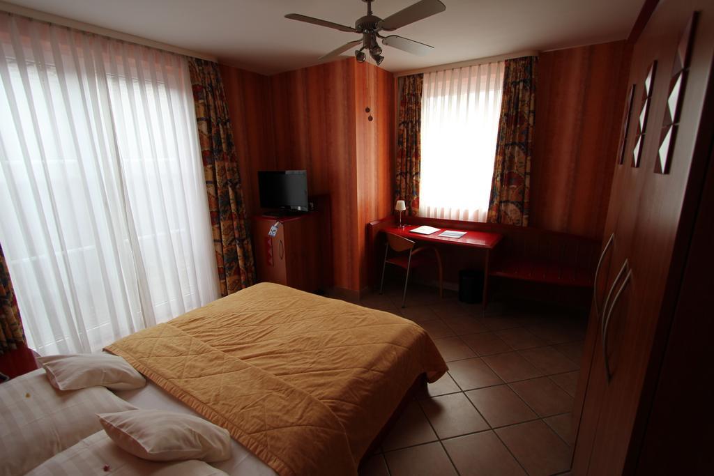 Hotel Mado Köln Værelse billede